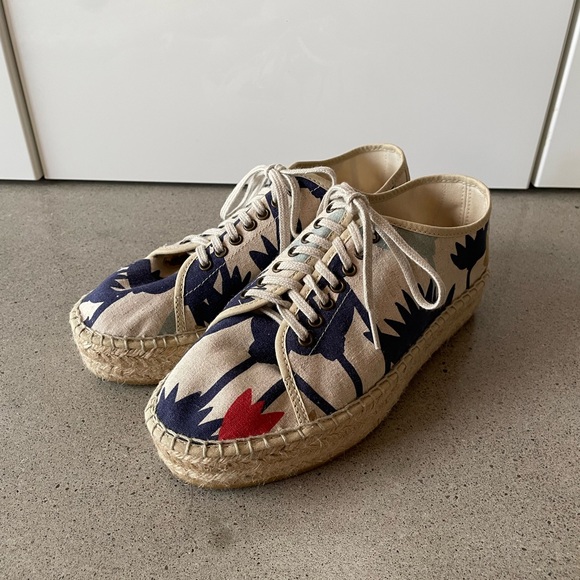 Cotélac Espadrilles - Picture 1 of 6